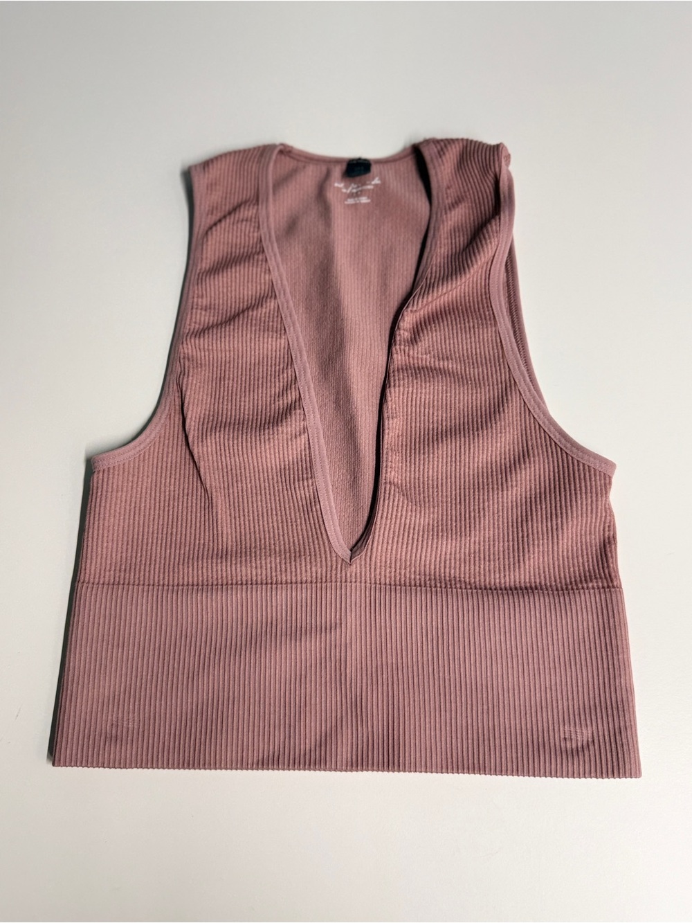 Urban Outfitters Ribbed Deep V Crop Tank - Rosewood